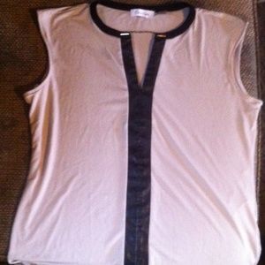 EUC! ❤️Beautiful Calvin Klein Dress Shirt💕